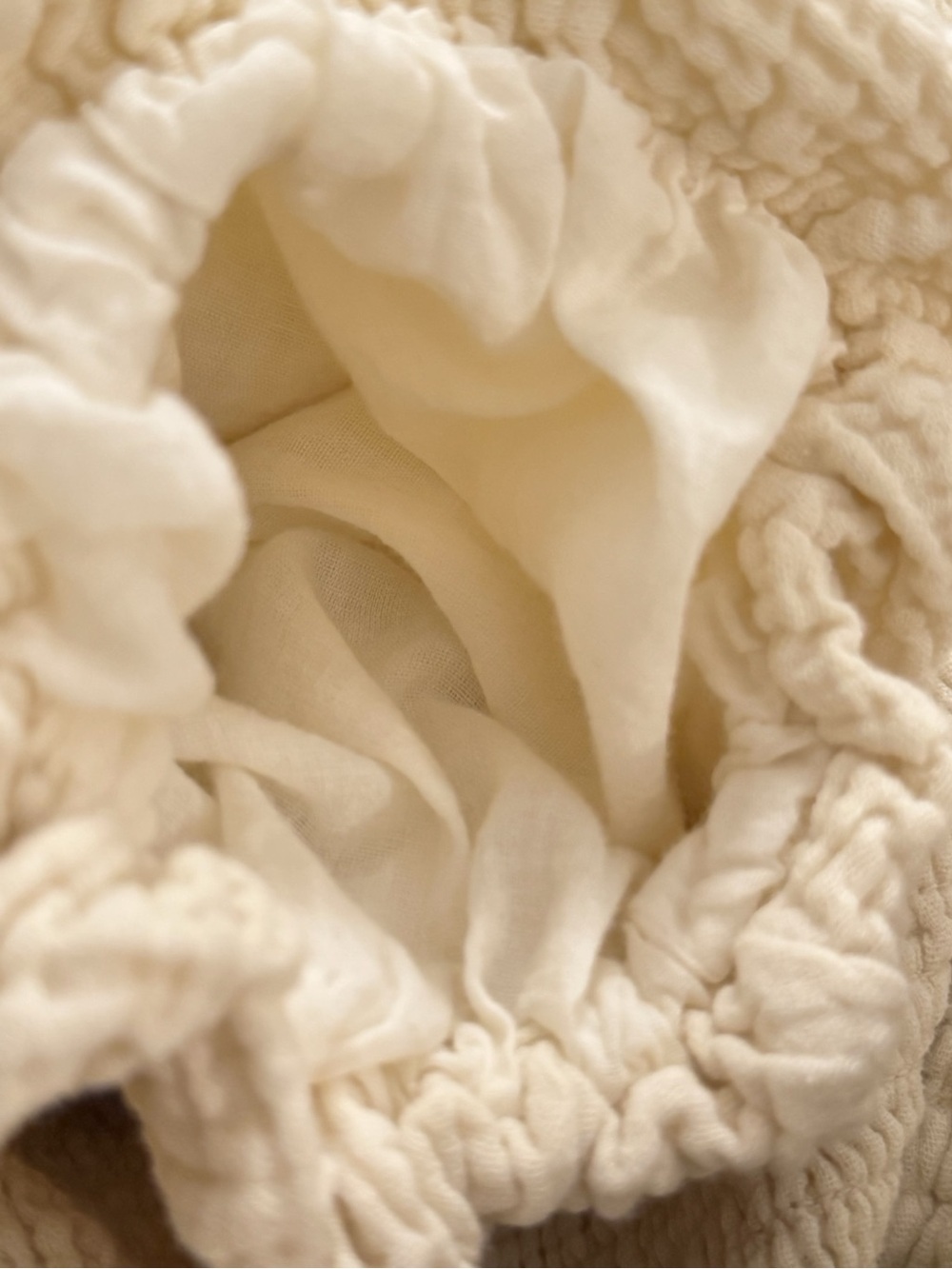 Gauze Cotton Smocked Top (S/M) - Picture 8 of 8